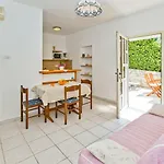 With Parking Space Hvar - 23674 Apartamento