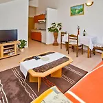 Apartamento With Parking Space Hvar - 23674 *