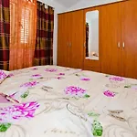 With Parking Space Hvar - 23674 Апартаменти Хвар