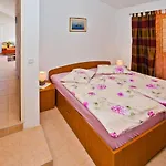 With Parking Space Hvar - 23674 Апартаменти *
