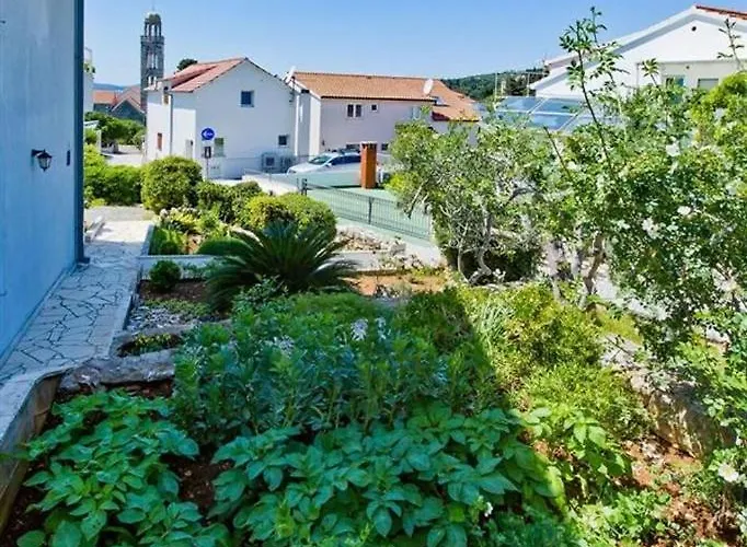 With Parking Space Hvar - 23674 هفار