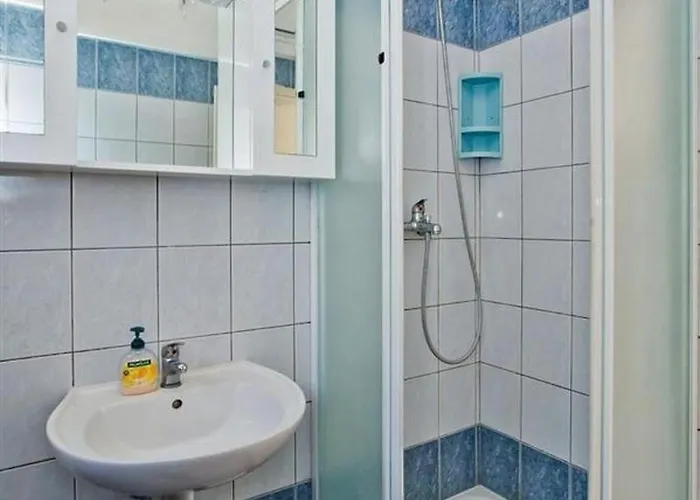 Apartmán With Parking Space Hvar - 23674 *