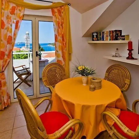 With Parking Space Hvar - 23674 Апартаменти