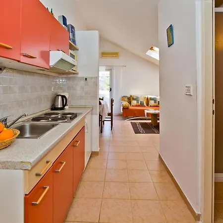 With Parking Space Hvar - 23674 Апартаменти